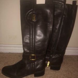 Tommy Hilfiger boots women’s size 9